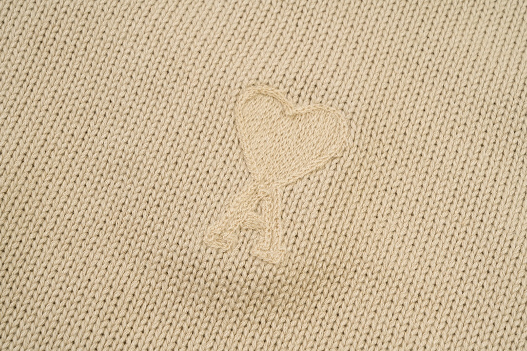 2026 AMI PARIS  Unisex  Sweater